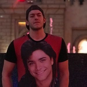 Meet your Posher, Hunter